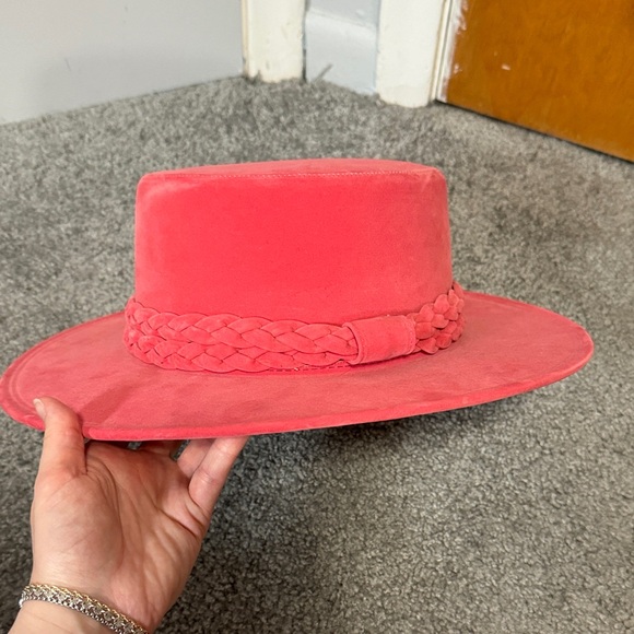 Chic Coral Women's Hat with Braided Detail - Picture 2 of 6